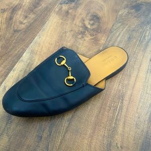Gucci Black Leather Loafer with Gold Hardware ONLY THE LEFT ONE